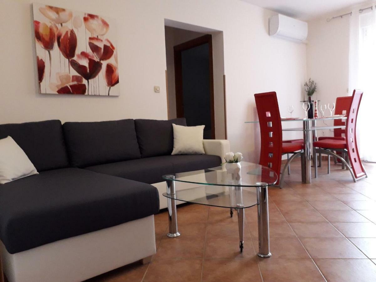 Apartman Lean Pula Exterior photo