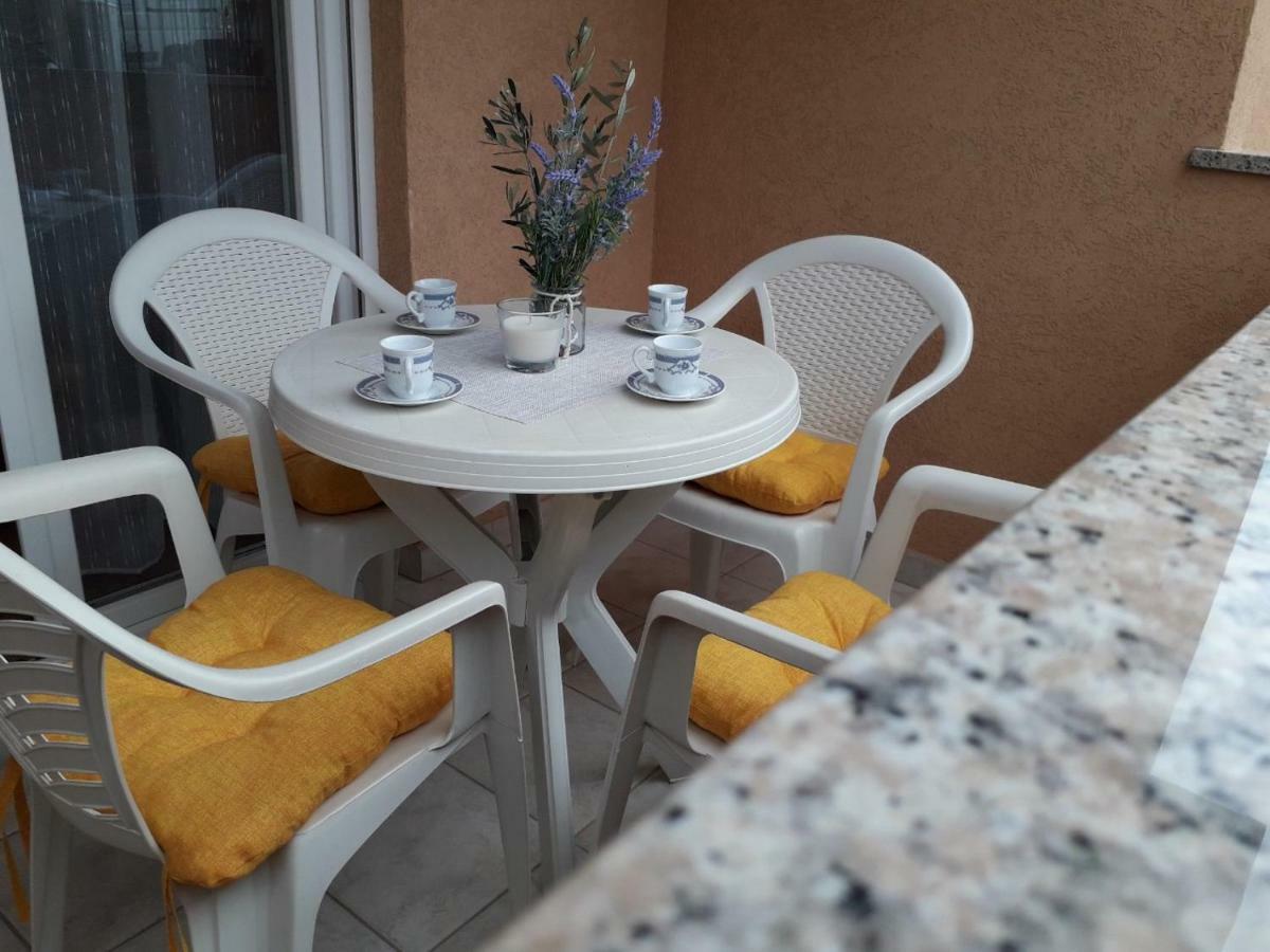 Apartman Lean Pula Exterior photo
